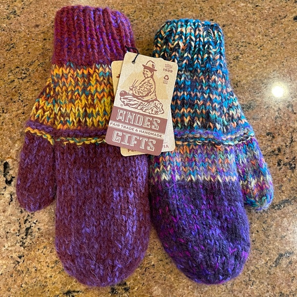 NEW! Andes Gifts Handmade Multi-Color Lined Mittens NWT - Picture 2 of 5